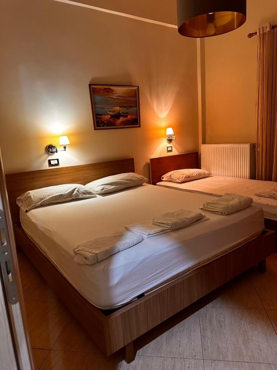 Vila Violeta 1 Vlorë エクステリア 写真